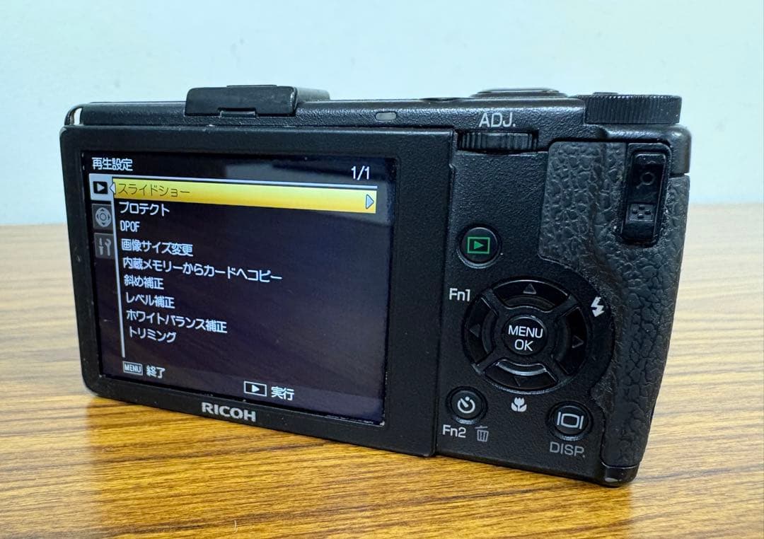 RICOH GR DIGITAL III リコー　コンパクトデジタルカメラ