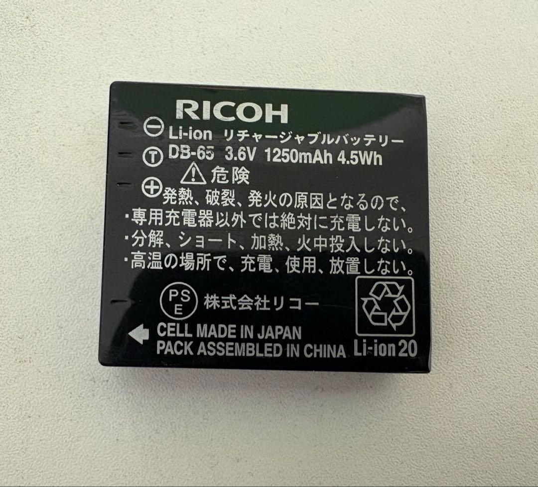 RICOH GR DIGITAL III リコー　コンパクトデジタルカメラ