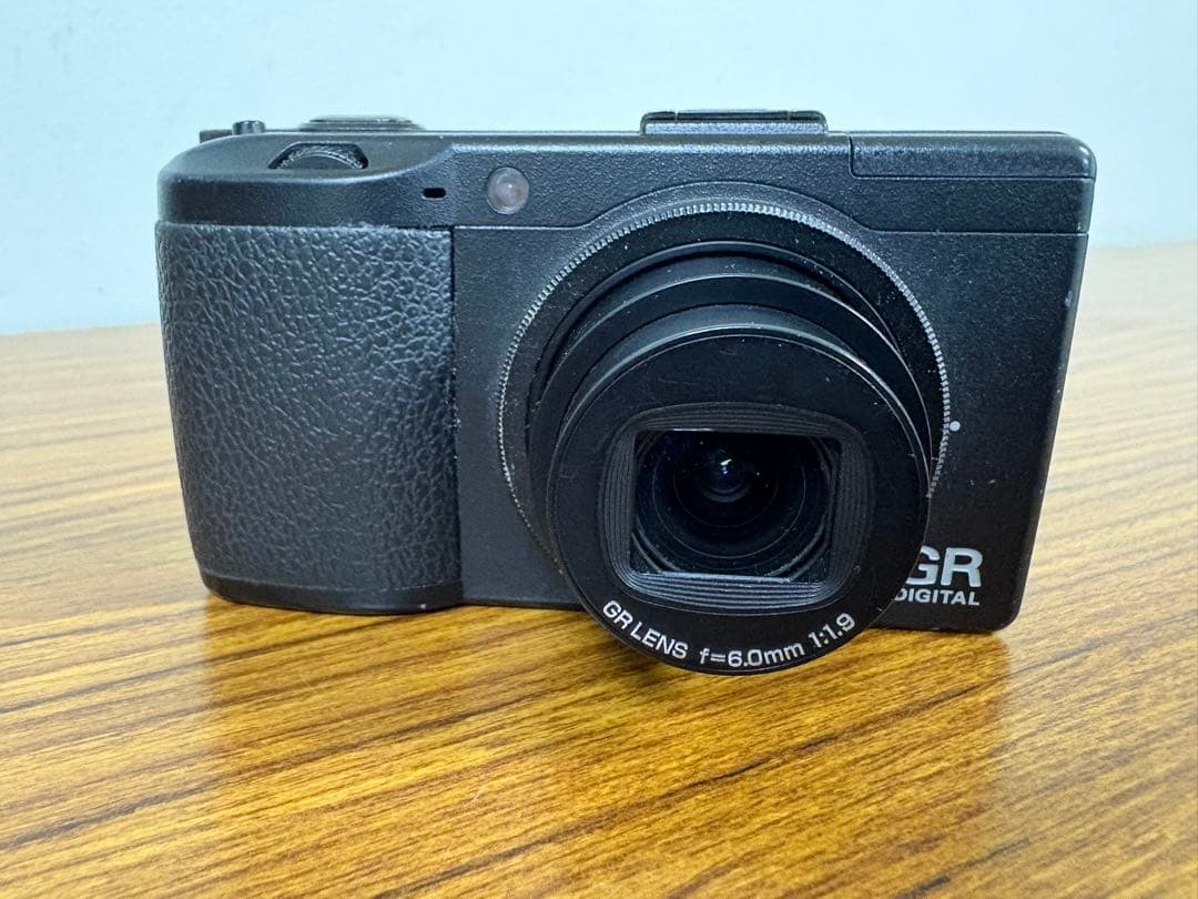RICOH GR DIGITAL III リコー　コンパクトデジタルカメラ