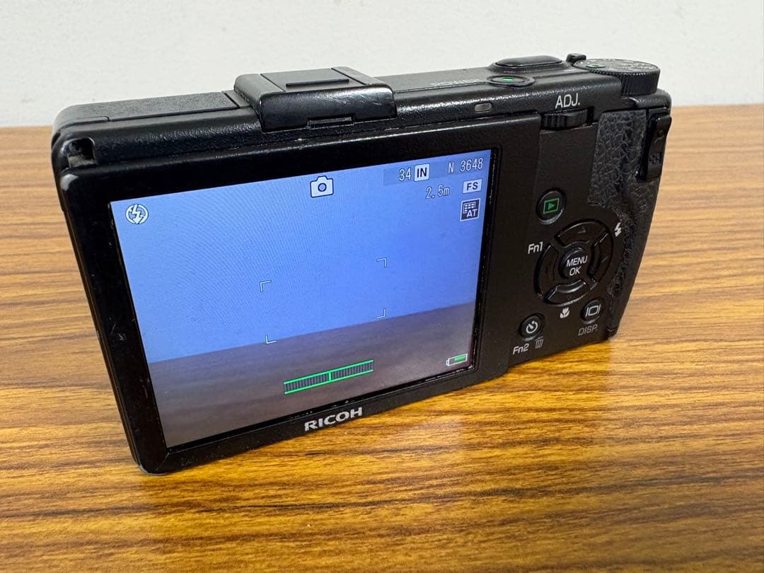 RICOH GR DIGITAL III リコー　コンパクトデジタルカメラ