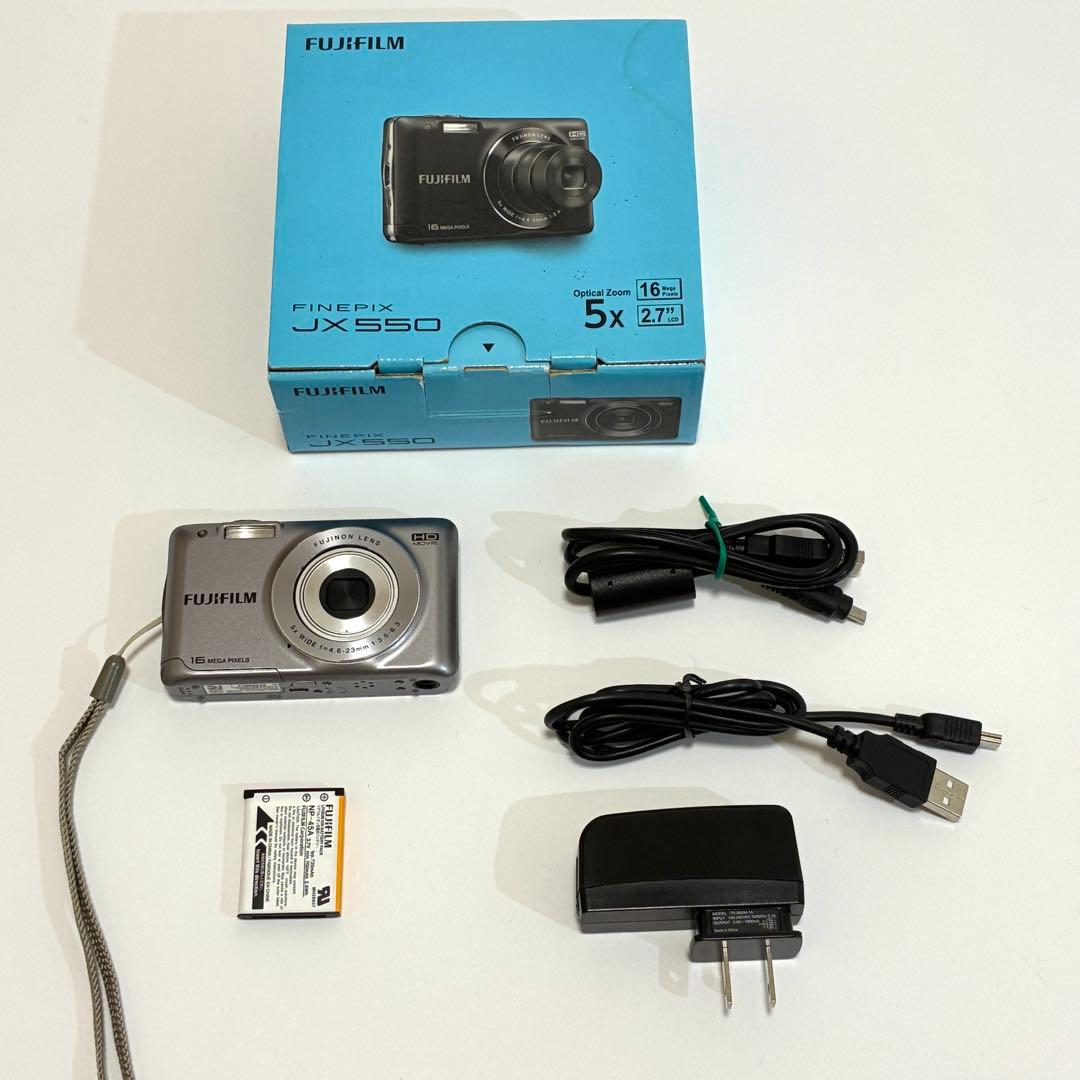 動作確認済み★ 富士フイルム FinePix JX550 デジカメ シルバー