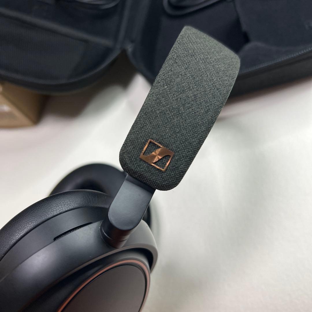 新品同様 Sennheiser MOMENTUM 4 Wireless