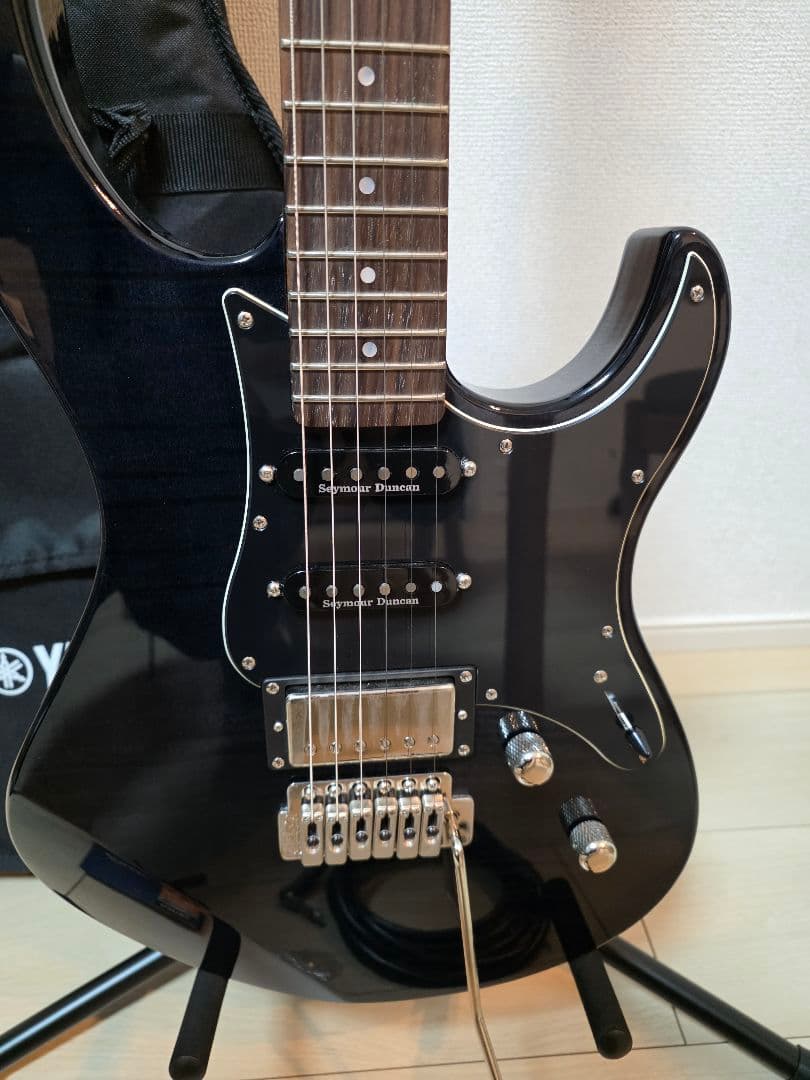 YAMAHA PACIFICA612VIIFM トランスルーセントブラック