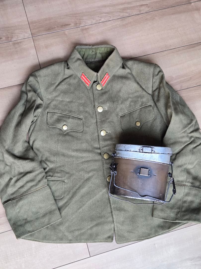 格安　実物　日本陸軍　将校服(上着)と二重飯盒　セット