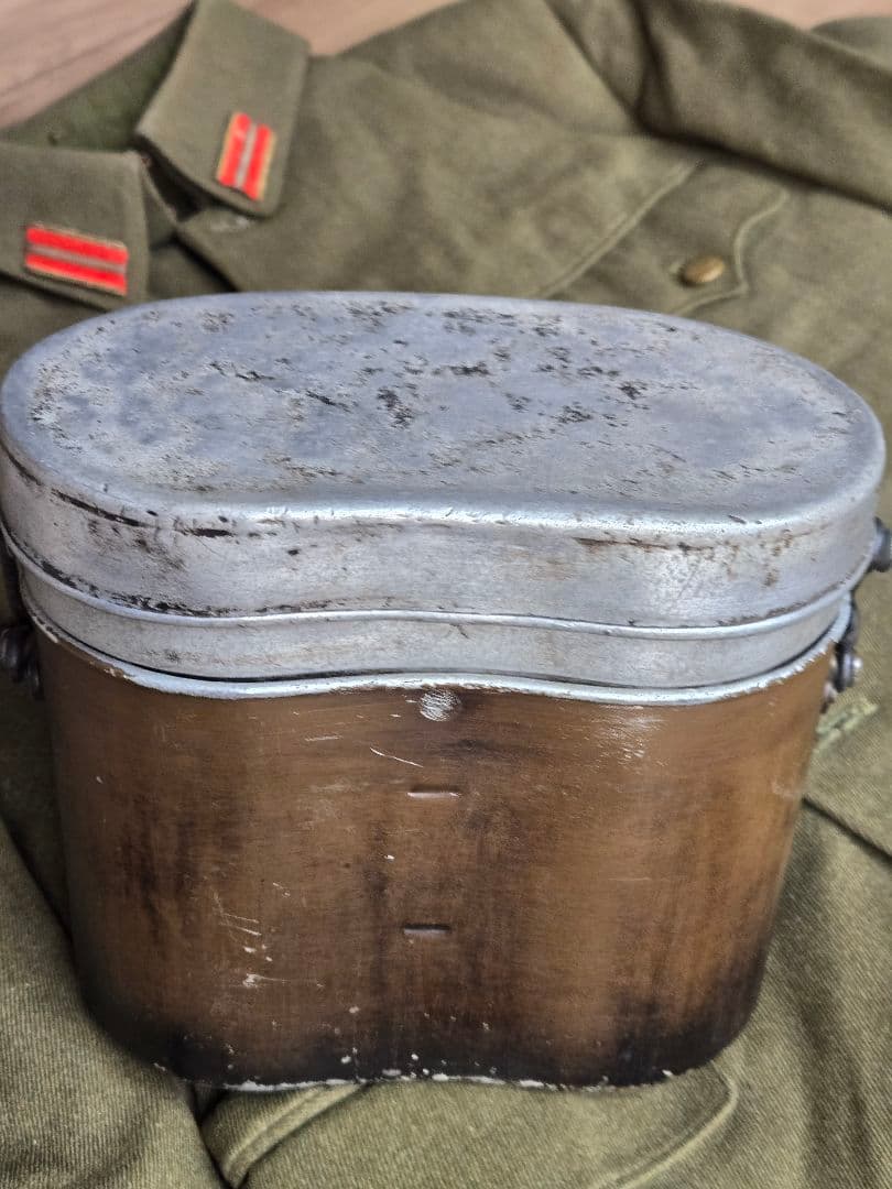 格安　実物　日本陸軍　将校服(上着)と二重飯盒　セット