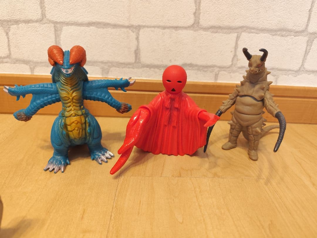 ウルトラマン　怪獣まとめ売り　21体！