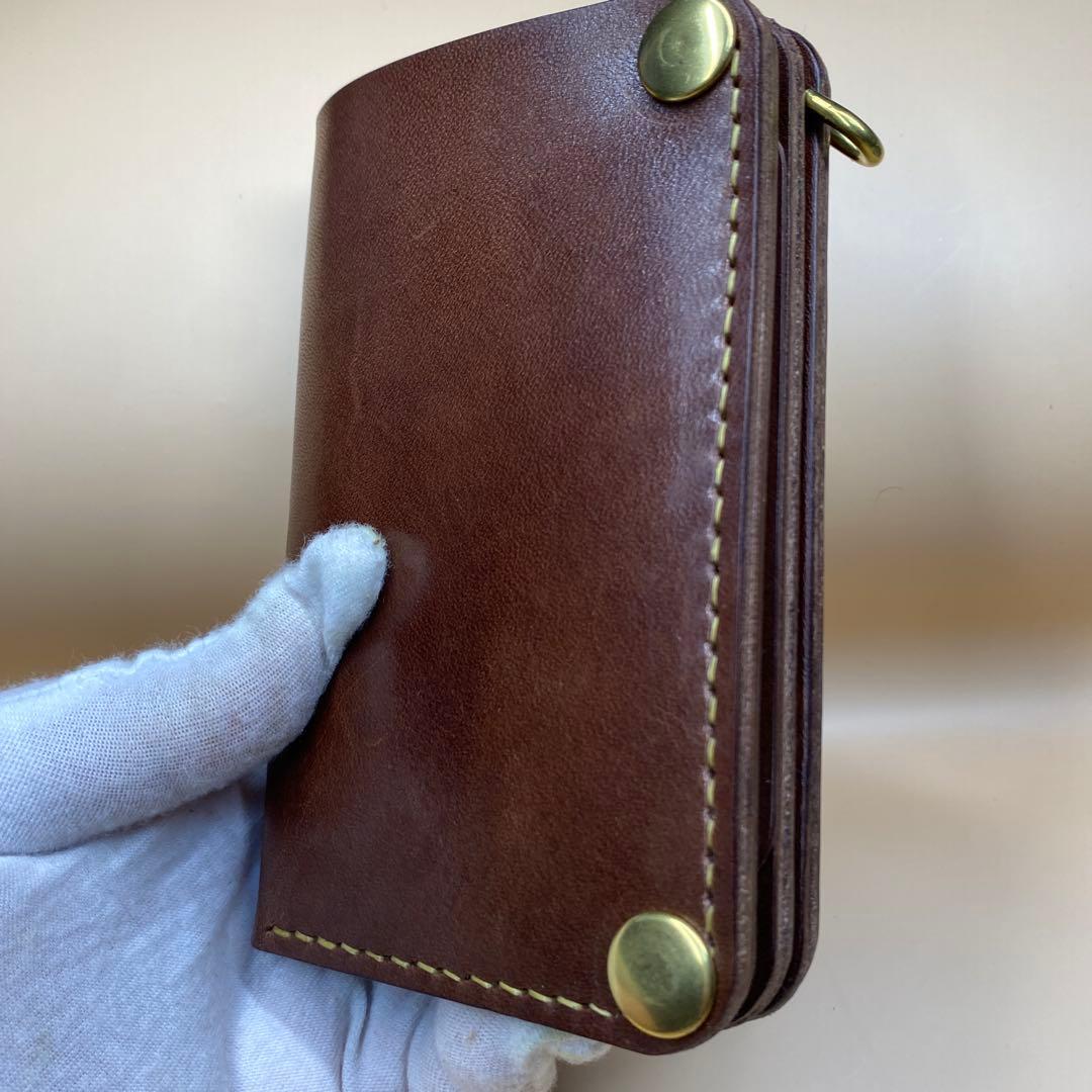 栃木レザー お札折らずに収納できる無骨なミドルトラッカーウォレット BTW