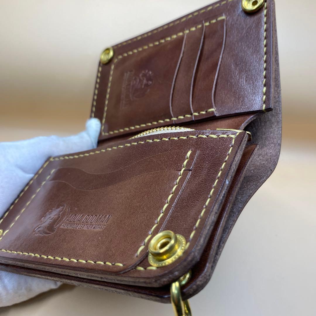 栃木レザー お札折らずに収納できる無骨なミドルトラッカーウォレット BTW