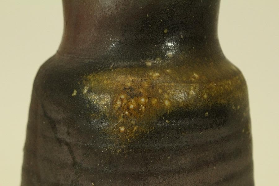 人間国宝 山本陶秀作 備前花入 窯変 共箱 真作保証(ZE936)