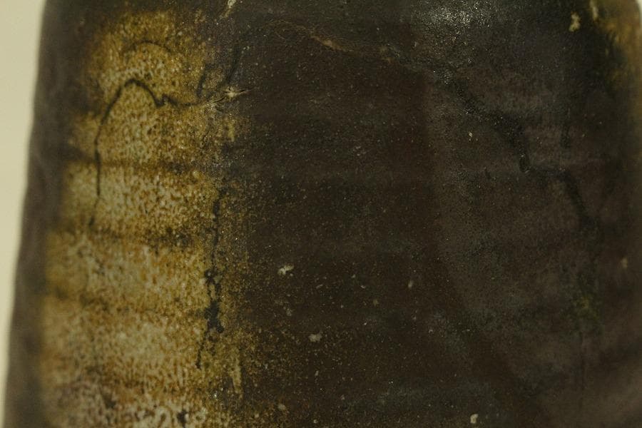 人間国宝 山本陶秀作 備前花入 窯変 共箱 真作保証(ZE936)