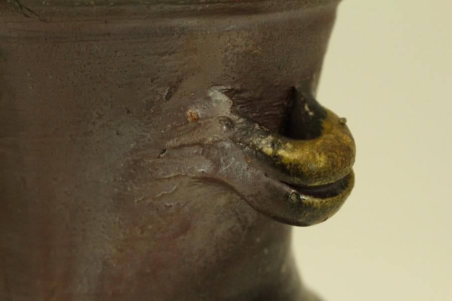 人間国宝 山本陶秀作 備前花入 窯変 共箱 真作保証(ZE936)