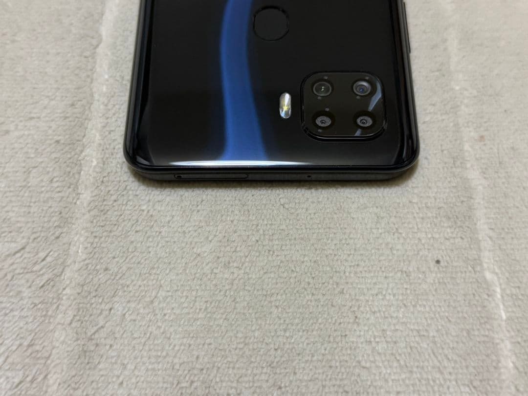 ZTE a1 128GB au版