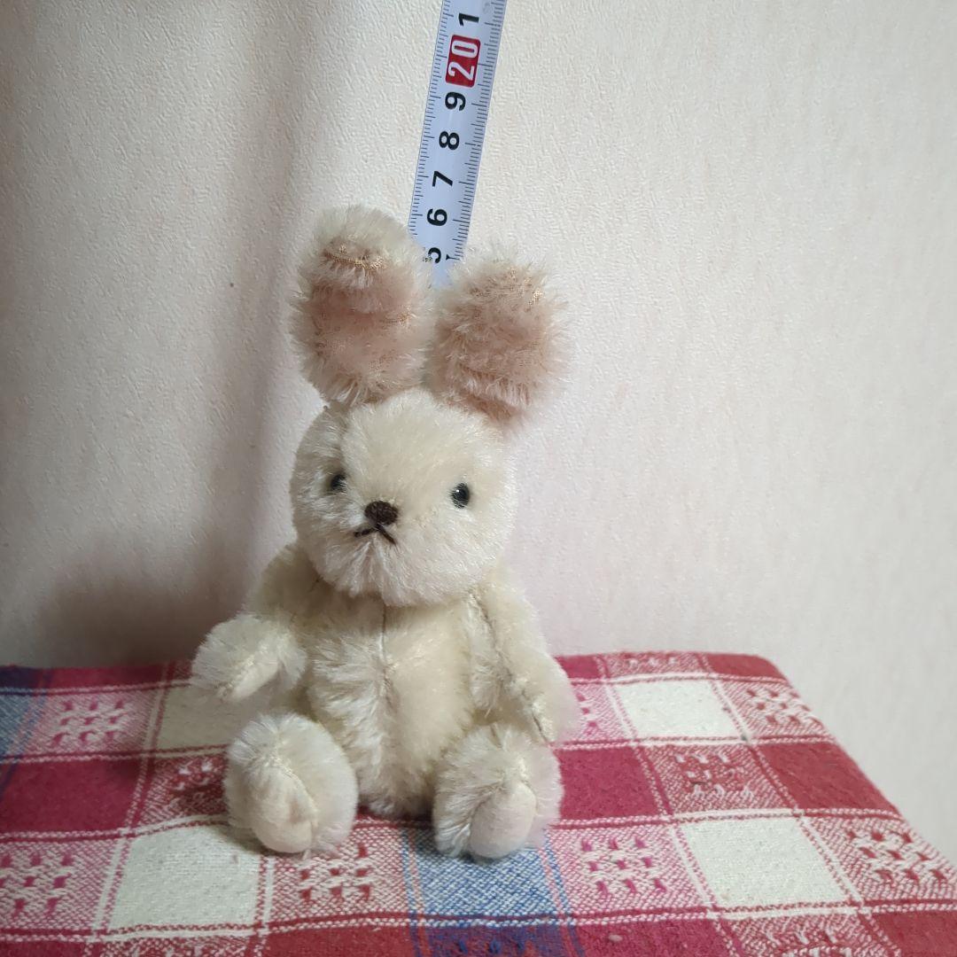 うさぎ人形　うさぎ柄のクッション