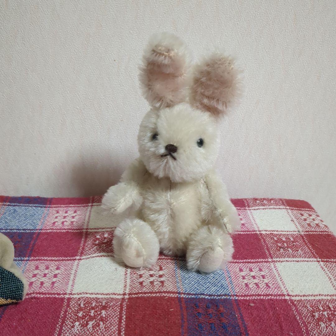 うさぎ人形　うさぎ柄のクッション
