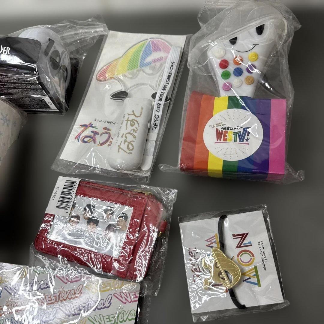 WEST ペンライト　ジャニーズ　グッズ