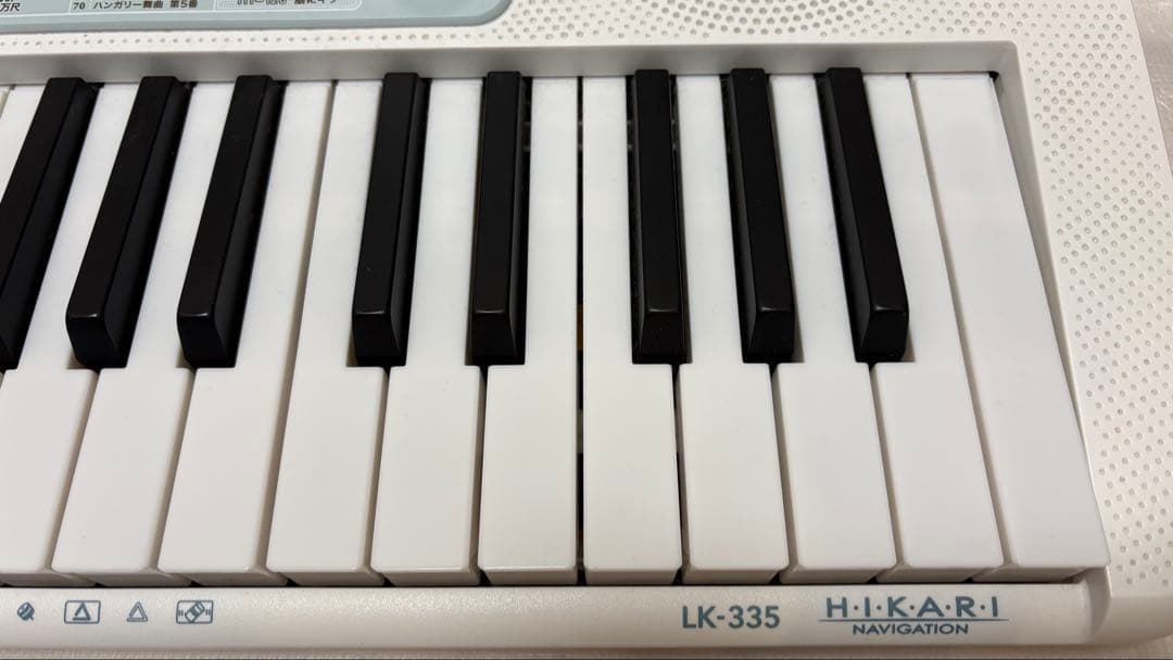 CASIO LK-335 電子キーボード　ピアノ