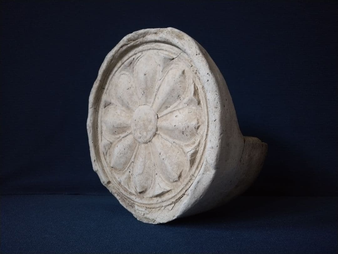 白鳳時代　単弁蓮花文鐙瓦　仏教美術　古美術　須恵器　土器　壺　寺院跡　発掘品