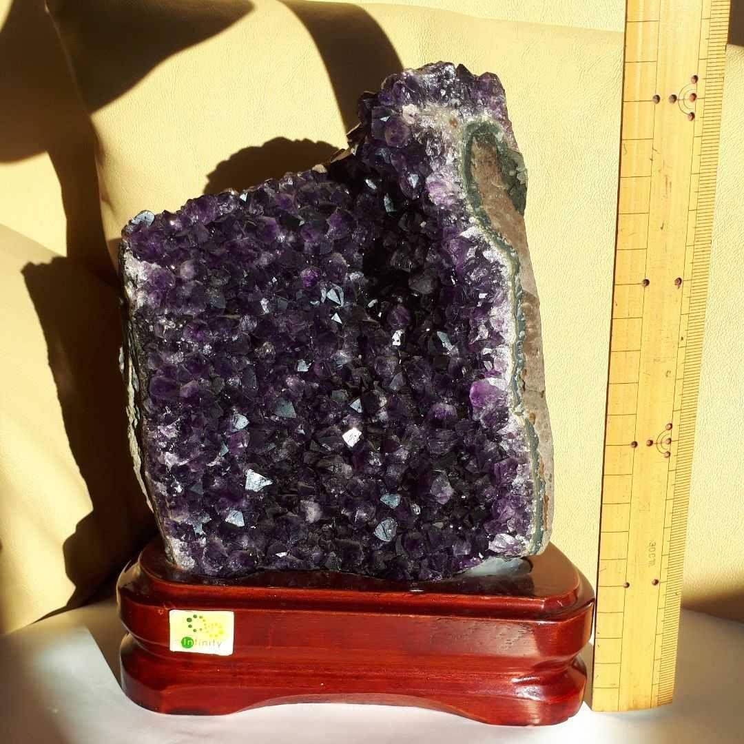 アメジスト　クラスター　台座付き　紫水晶　パワーストーン　約2.6kg