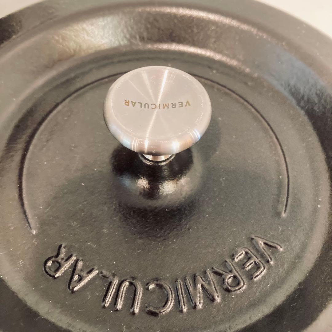 VERNACULAR バーミキュラ ホーロー鍋18cm レシピブック付き