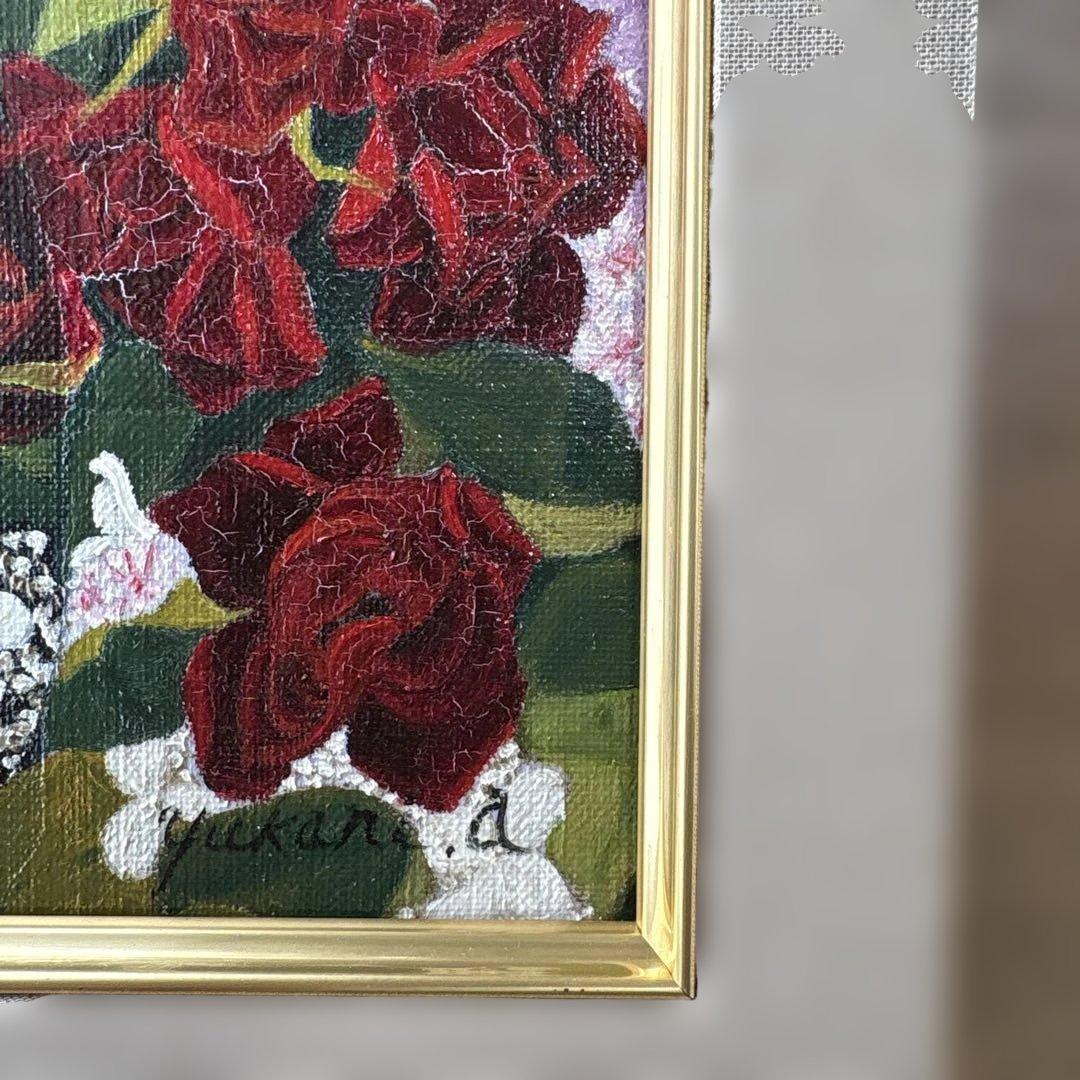 人物画 紫の背景 女性とバラ