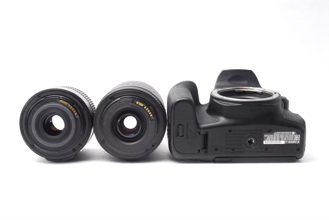 ✨Wi-Fiで簡単スマホ接続✨CANON KISS X9i✨ダブルレンズ✨カメラ