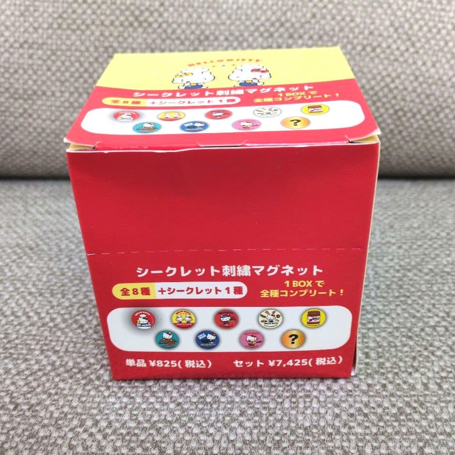 ✨️完売 限定品✨️ハローキティ シークレット刺繍マグネット