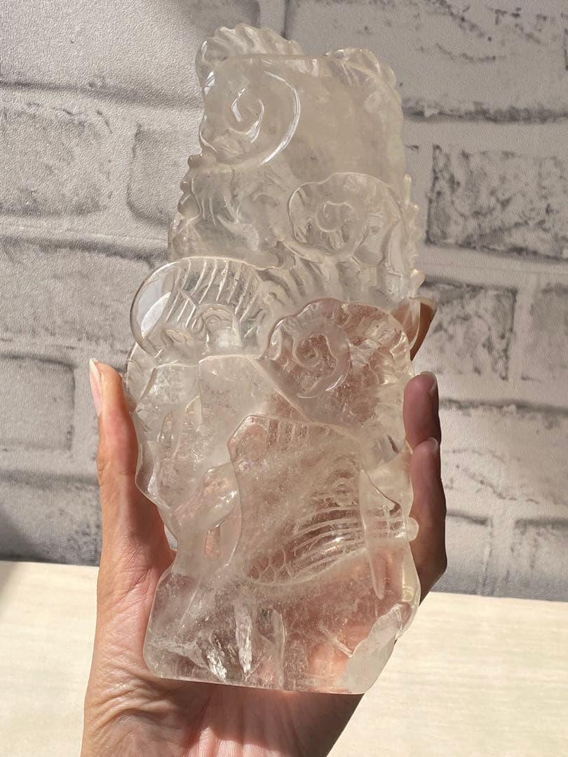 水晶 彫り物 鳳凰 縁起物 天然石 パワーストーン