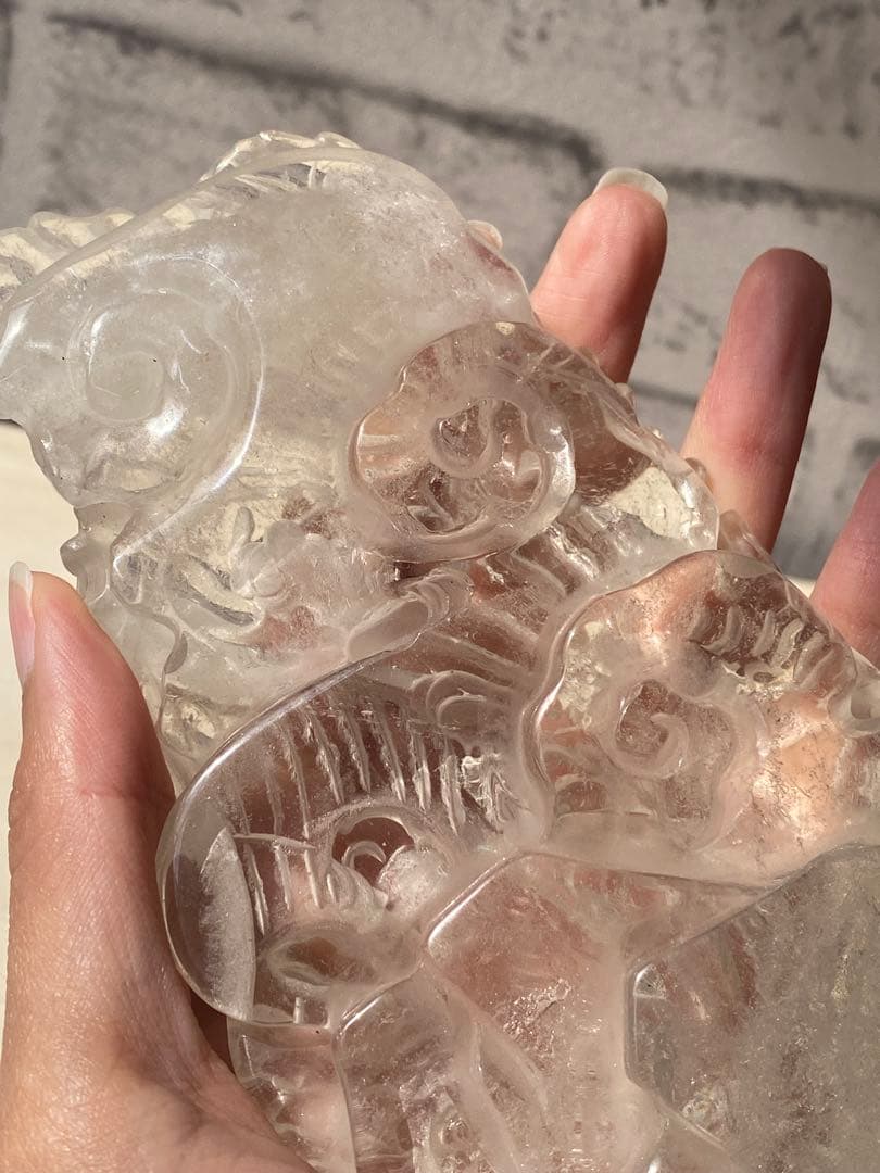 水晶 彫り物 鳳凰 縁起物 天然石 パワーストーン