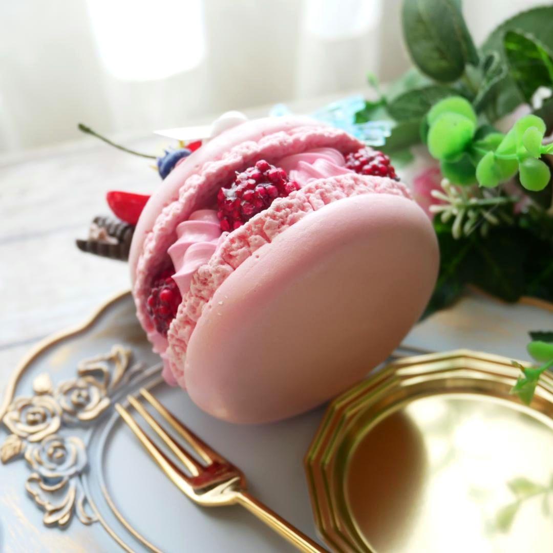 【ひび様】フェイクスイーツ❤︎‬ホワイトローズ＆ベリー❤︎‬マカロン*リスケーキ