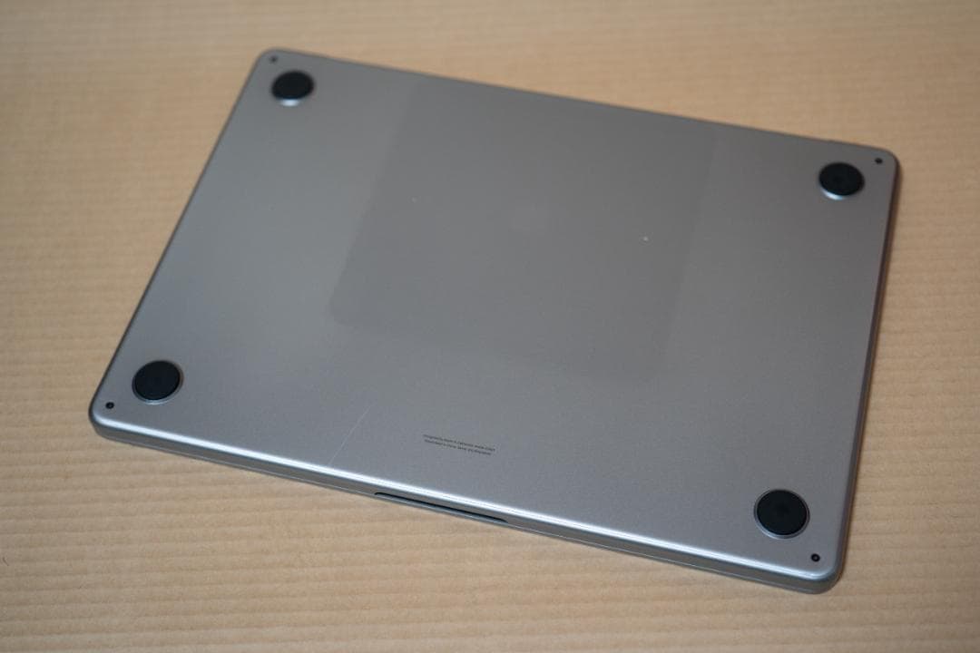 【動作良好・一部注意】MacBook Air M2 13型 16GB/1TB