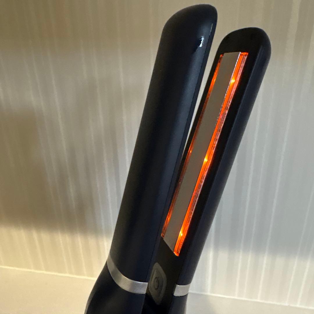 pramium carerise 超音波ヘアアイロン　防水