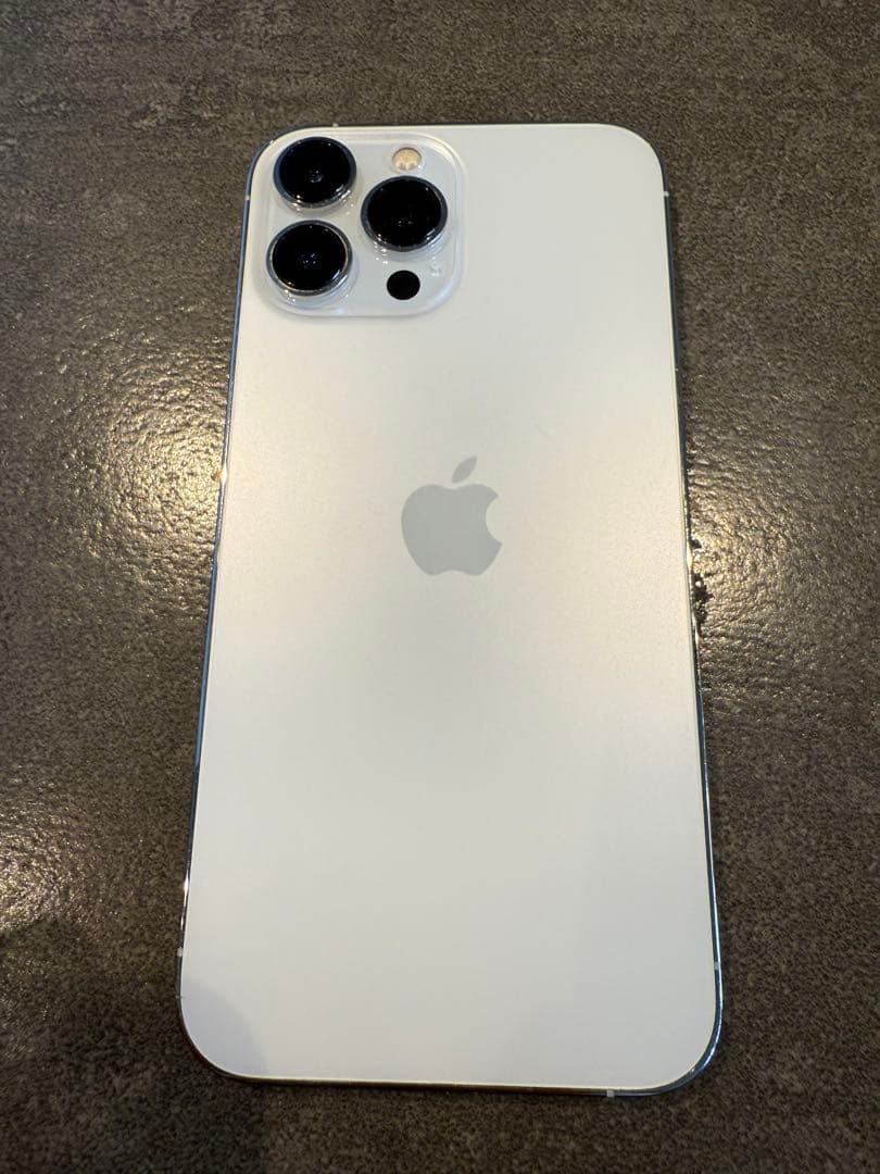 iPhone 13 pro maxホワイト 本体