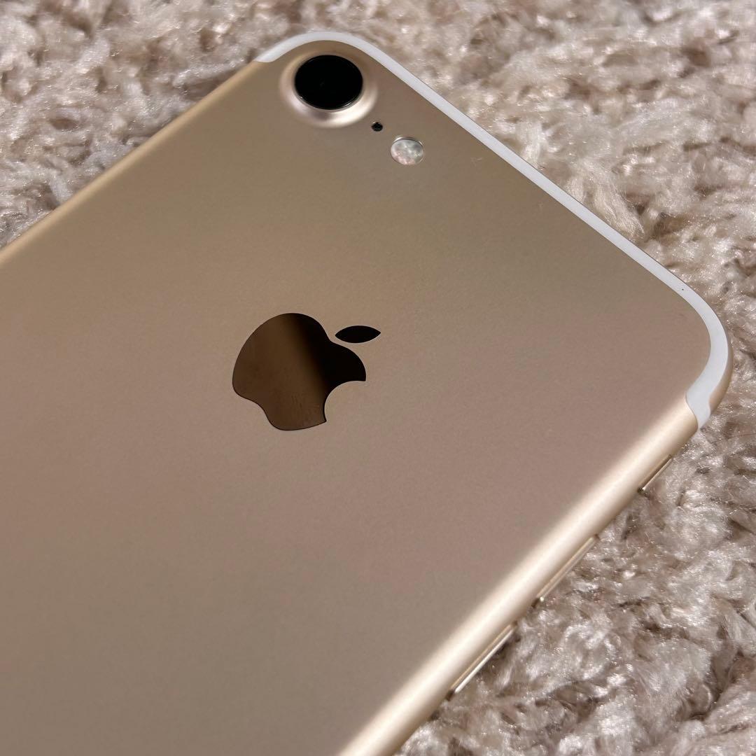 美品　iPhone 7 32GB ゴールド SIMフリー