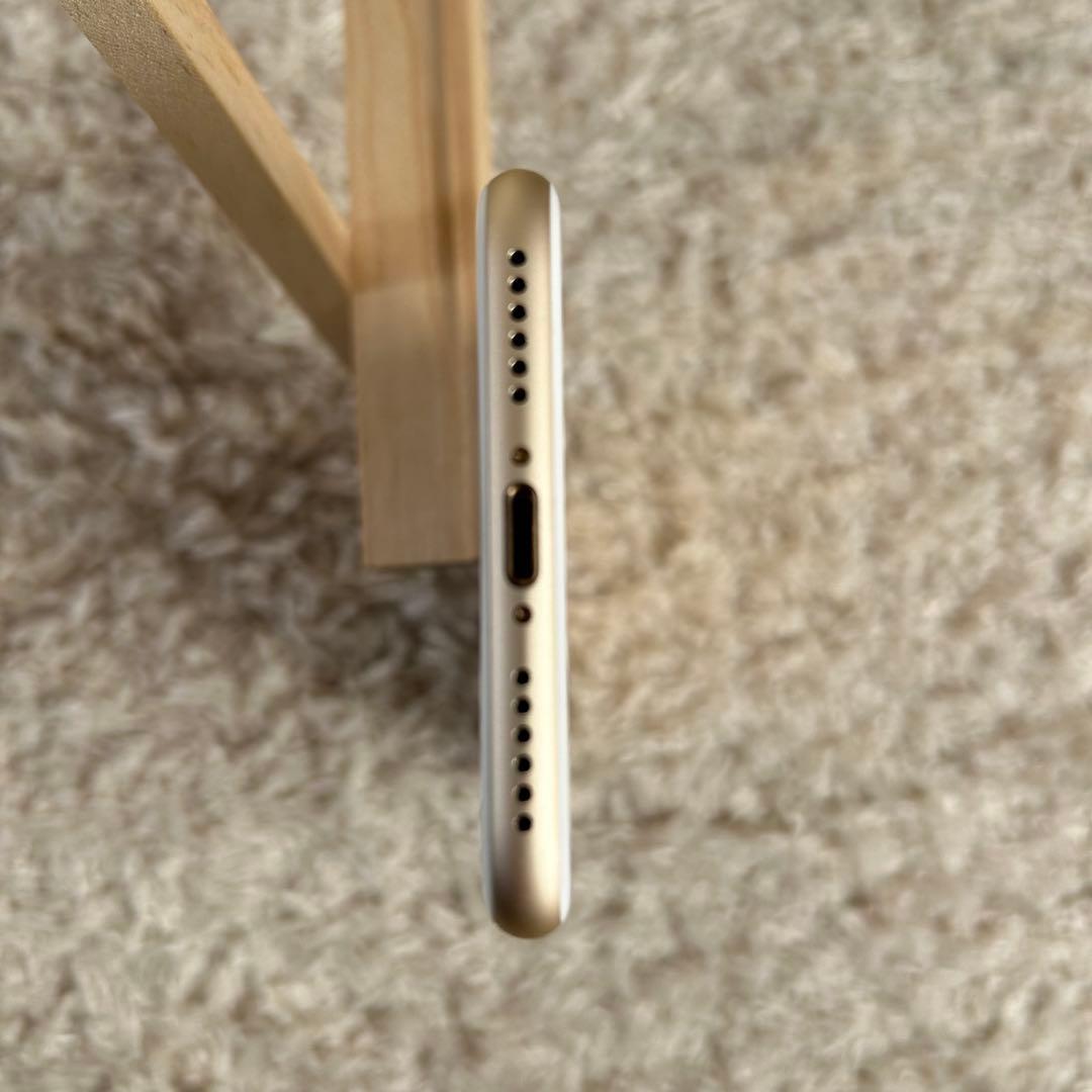美品　iPhone 7 32GB ゴールド SIMフリー