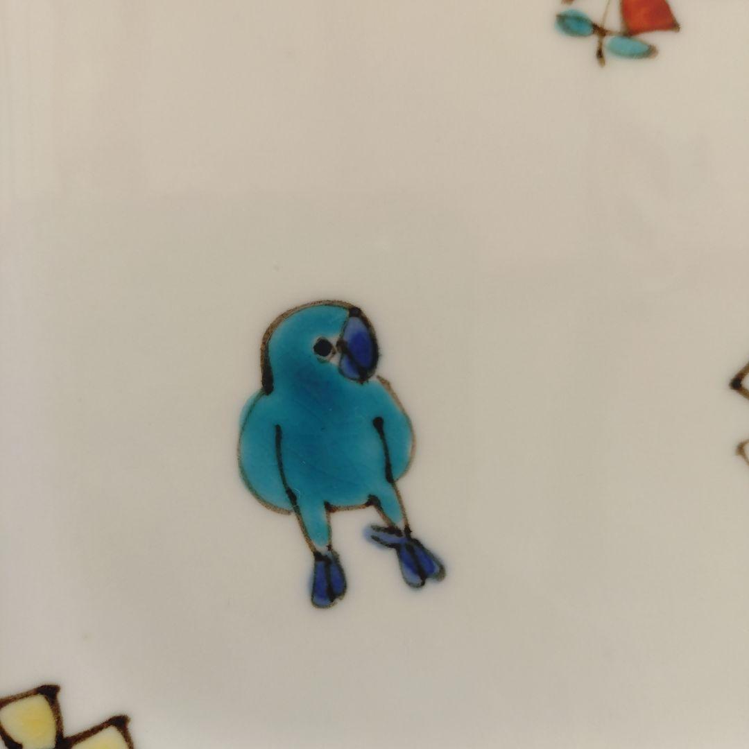 内村七生　小鳥花散らしパン皿 2枚と小カップ2個　プレゼント付きです