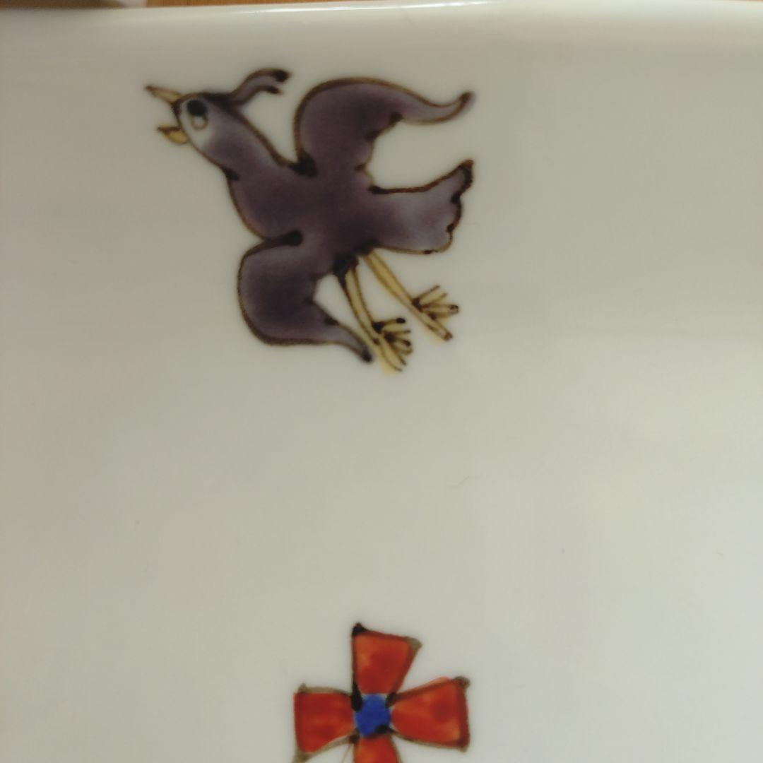 内村七生　小鳥花散らしパン皿 2枚と小カップ2個　プレゼント付きです