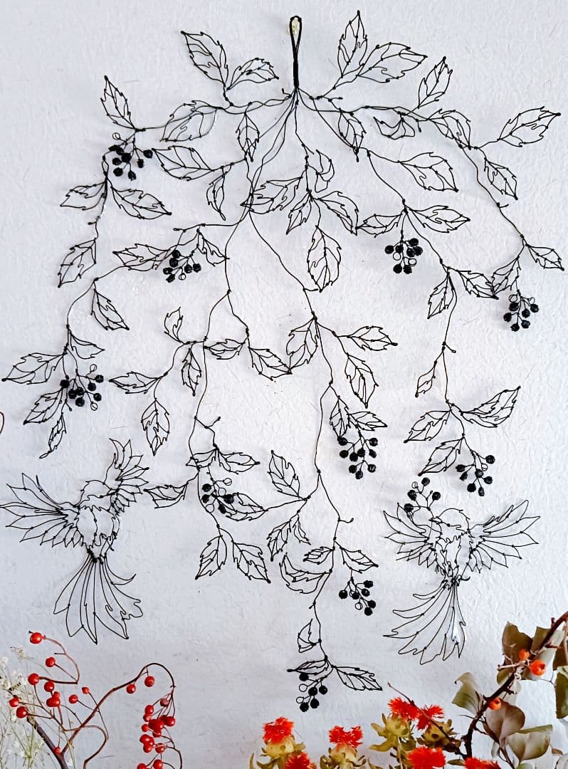 蔓の実　小鳥　ワイヤーアート　蔓植物