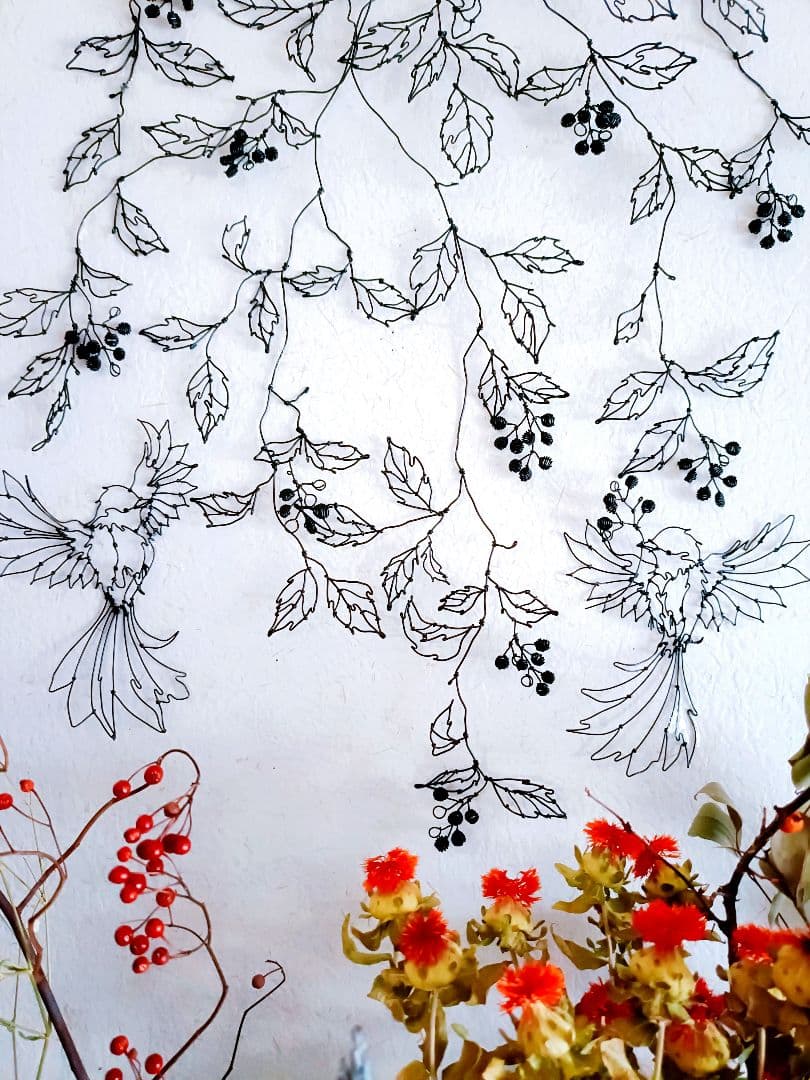 蔓の実　小鳥　ワイヤーアート　蔓植物