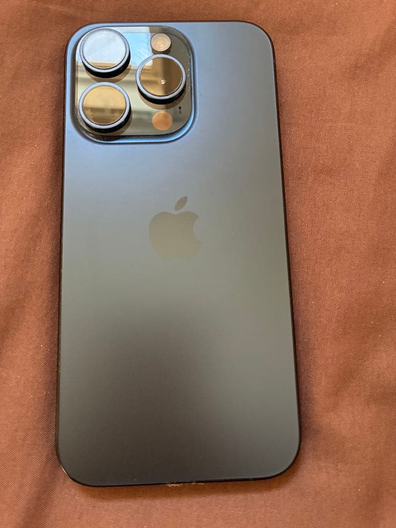 【値引相談可】Apple iPhone15 Pro 128GB【アダプター付き】