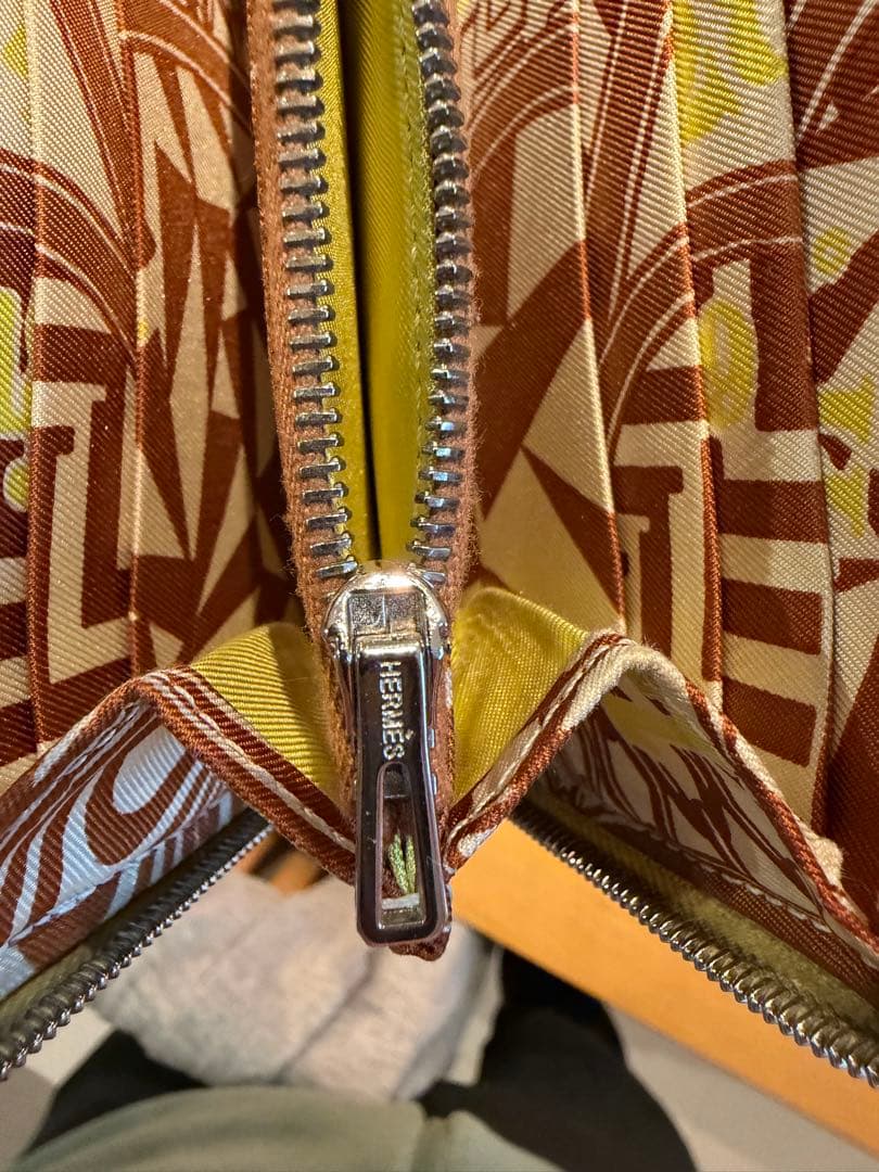 HERMES イエロー 長財布 箱付き
