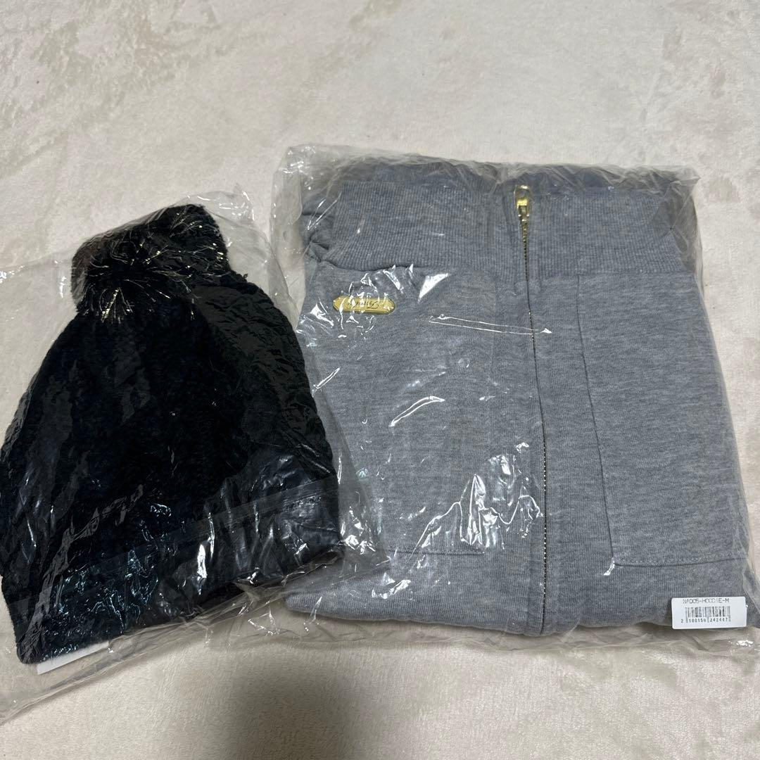 安室奈美恵　Finally パーカー　ニット帽