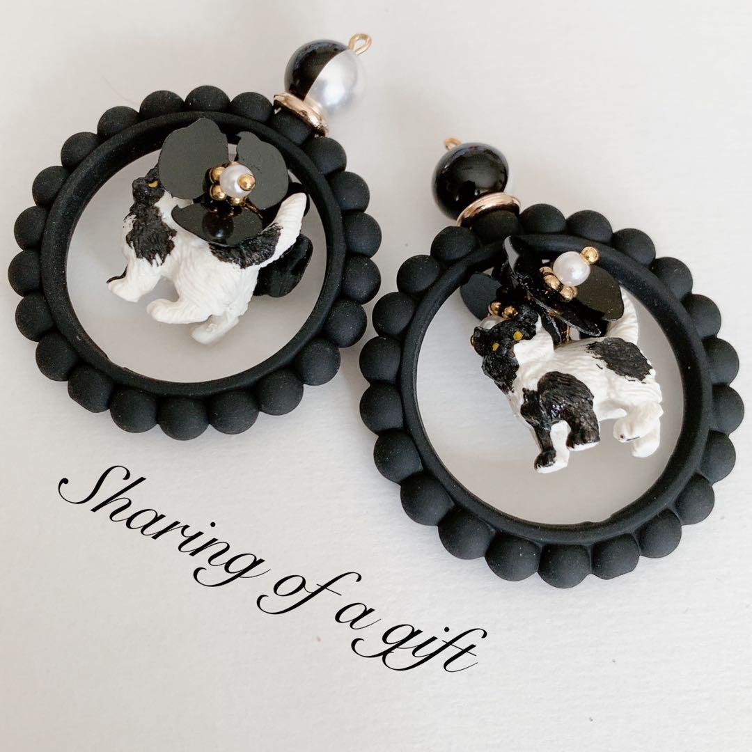 白黒猫ちゃんのピアス