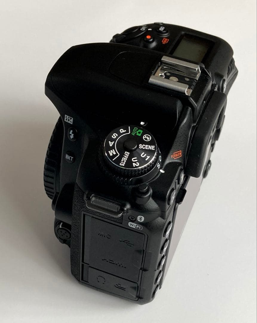 Nikon D7500 ボディ　ニコン本体