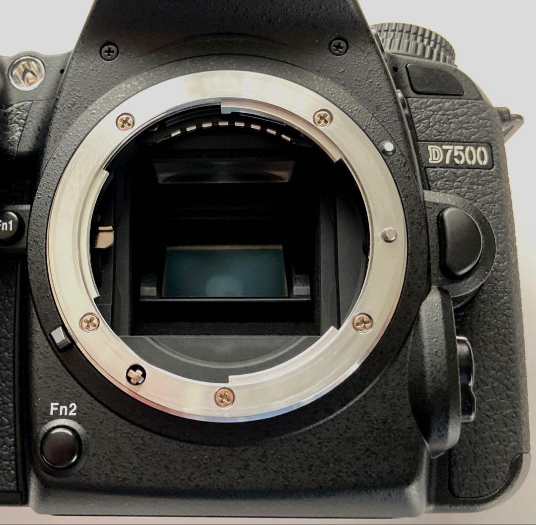 Nikon D7500 ボディ　ニコン本体