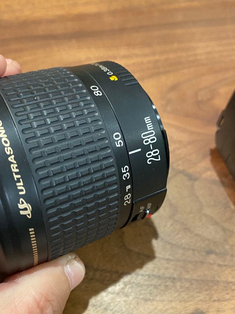 Canon EOS Kiss キスデジタル一眼　初代　黒　美品28-80オマケ付