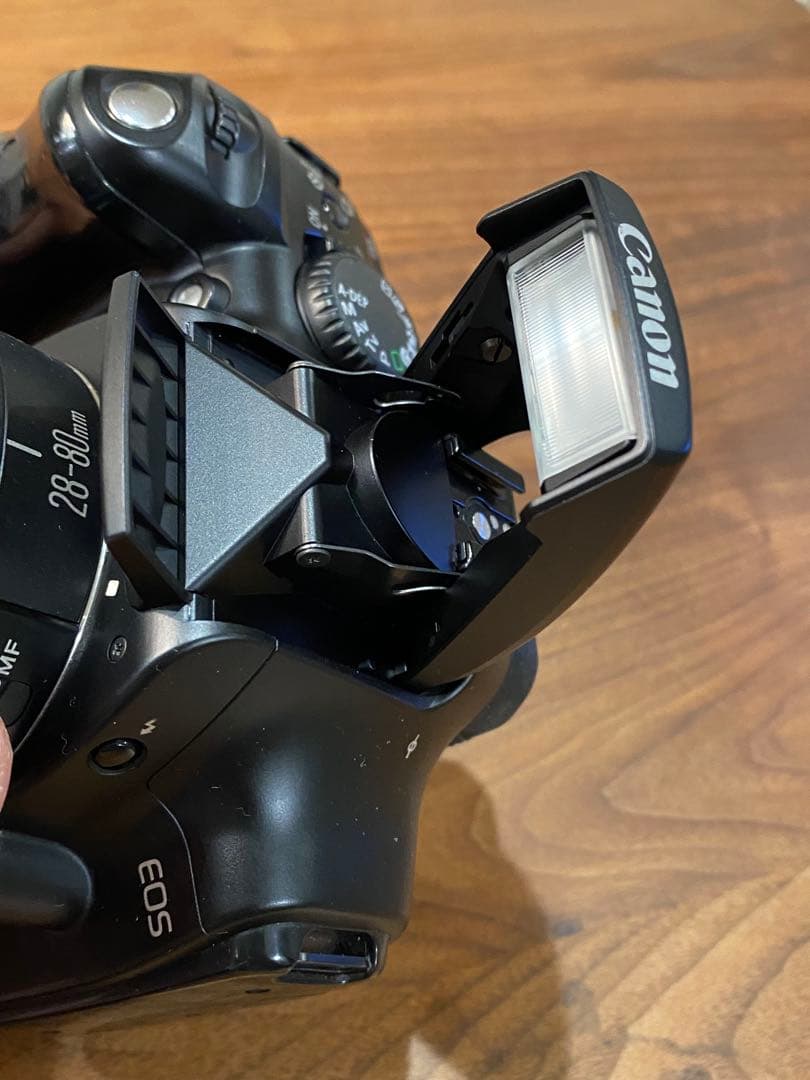 Canon EOS Kiss キスデジタル一眼　初代　黒　美品28-80オマケ付