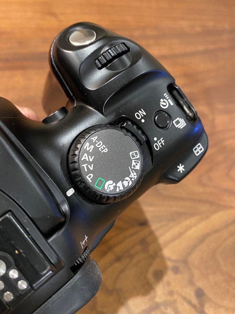 Canon EOS Kiss キスデジタル一眼　初代　黒　美品28-80オマケ付