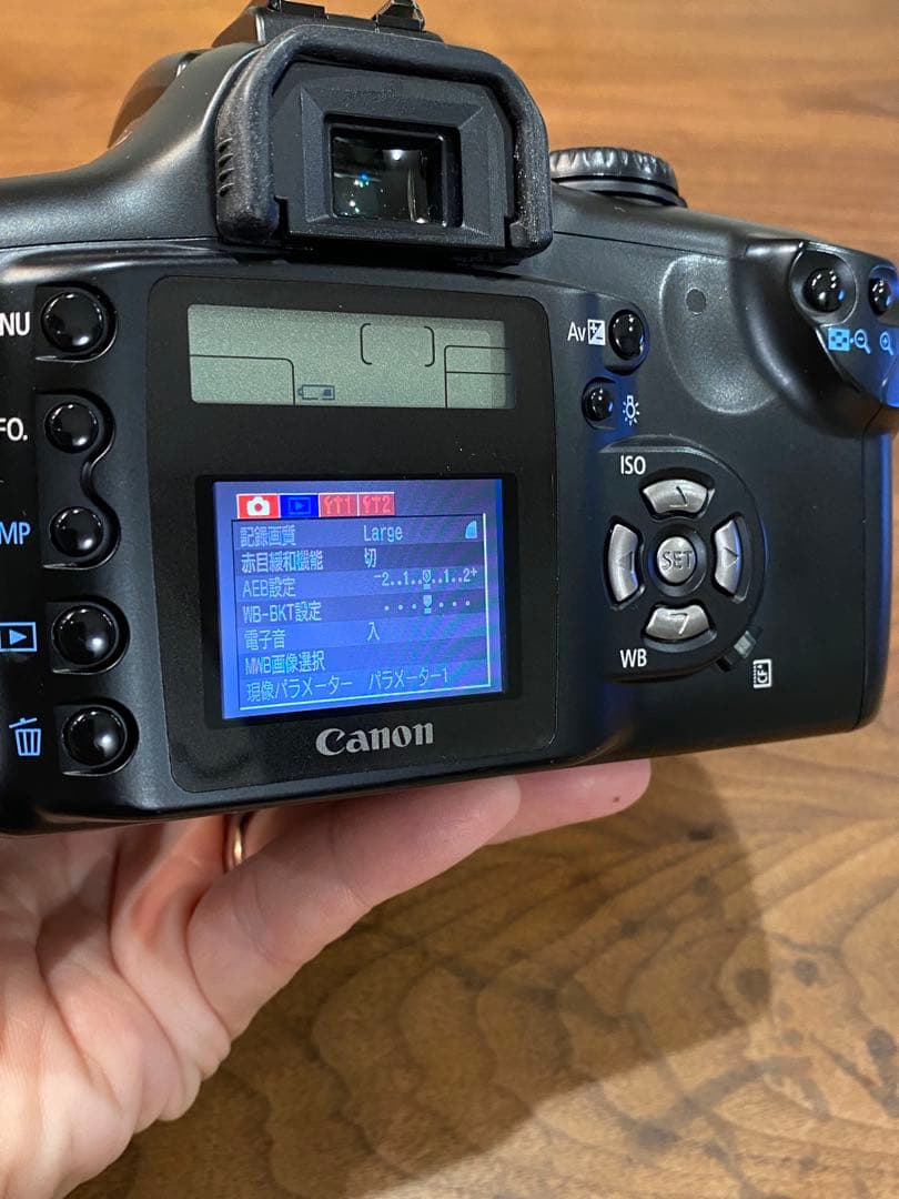 Canon EOS Kiss キスデジタル一眼　初代　黒　美品28-80オマケ付