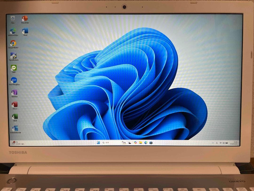 Win11 Office搭載 dynabook メモリ8GB SSD240GB