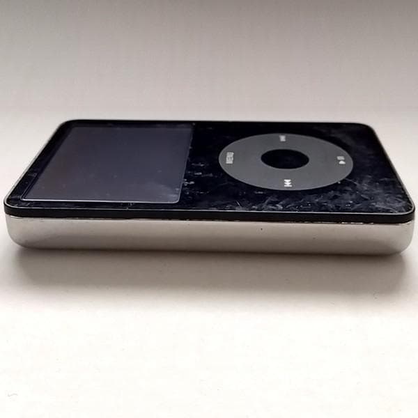 ポータブルプレーヤー 5th Gen iPod classic 60GB MA147J Black